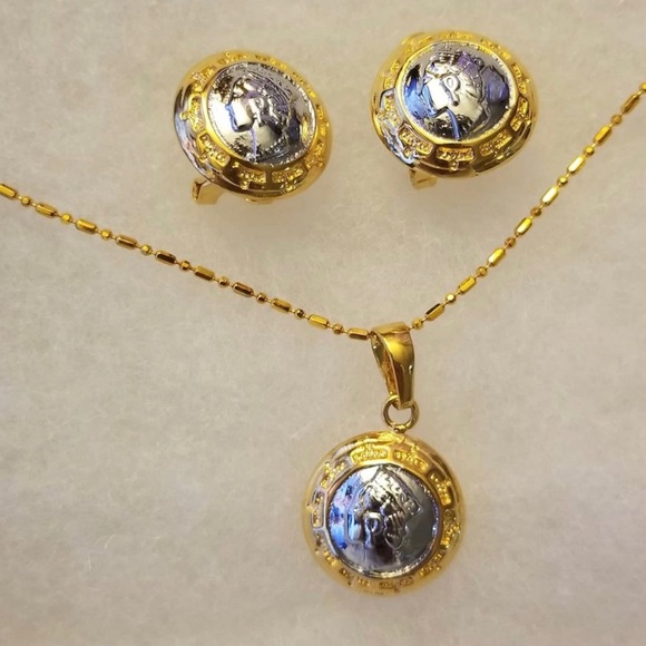 Necklace and Earrings set - Picture 1 of 1